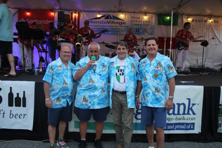 Members with mayor laredo